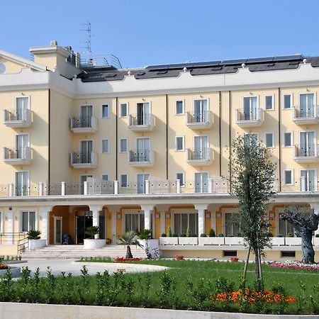 Hotel Concorde Sant'Egidio alla Vibrata Exterior foto