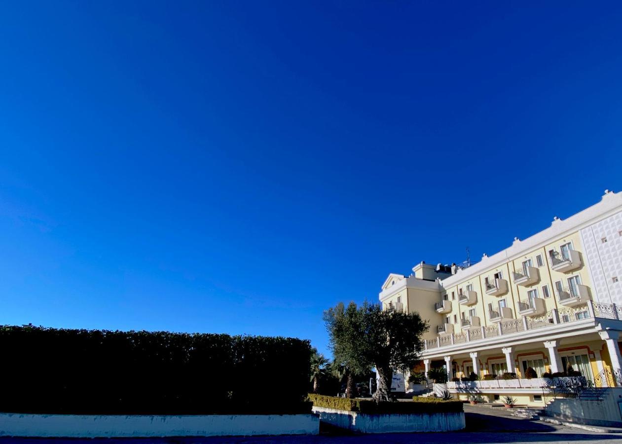 Hotel Concorde Sant'Egidio alla Vibrata Exterior foto