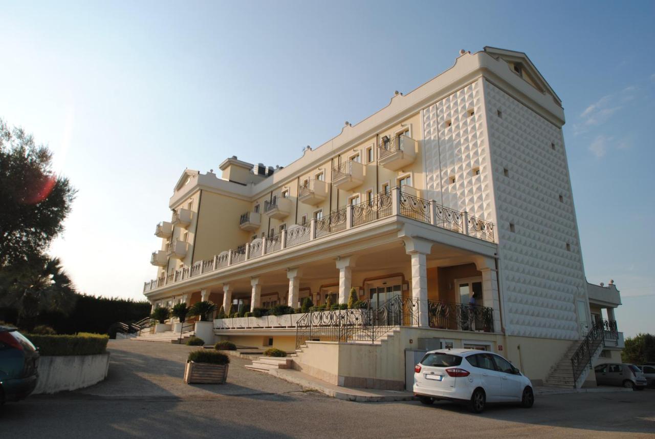 Hotel Concorde Sant'Egidio alla Vibrata Exterior foto